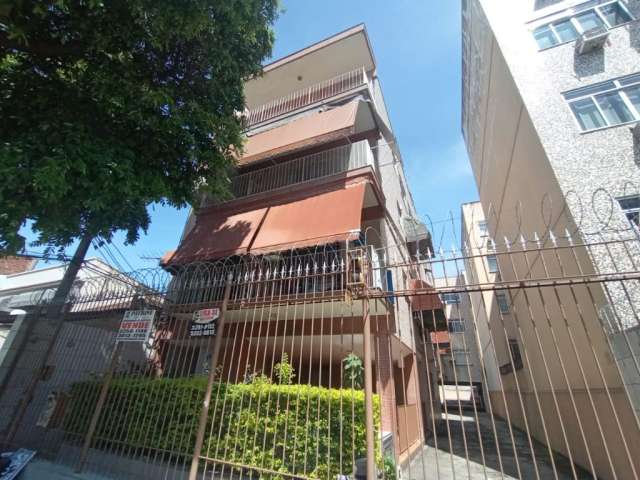 Apartamento para locação em Vaz Lobo, situada á rua Bezerra de Menezes 78