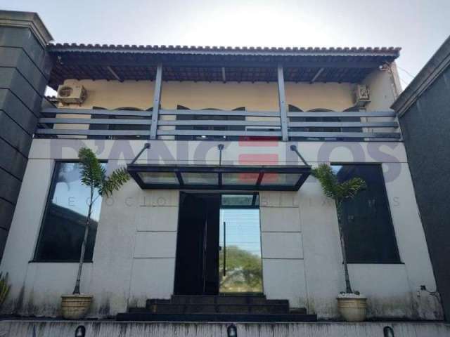 Casa comercial com 10 salas à venda na Avenida dos Bandeirantes, 526, Vila Junqueira, Atibaia, 320 m2 por R$ 1.490.000