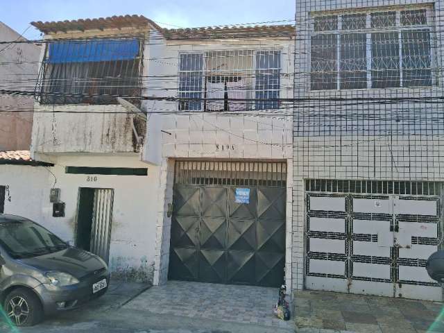 Ótima Casa toda reformada no Alvaro Weyne em Fortaleza-CE