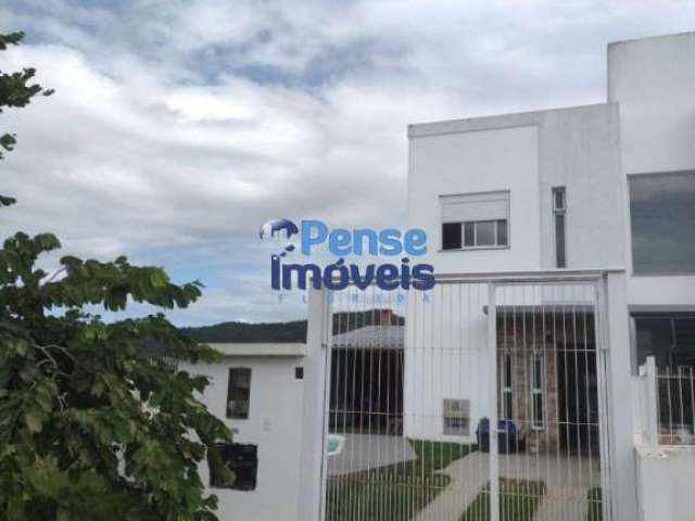 Casa a venda com piscina , 2 suítes  e Lavabo  - Bairro Ribeirão da Ilha