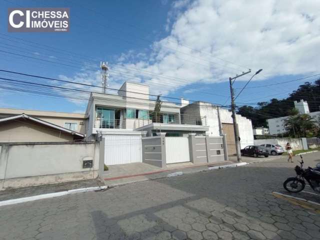 Casa com 4 dormitórios, sendo 4 suítes, à venda, no bairro Fazenda - Itajaí/SC