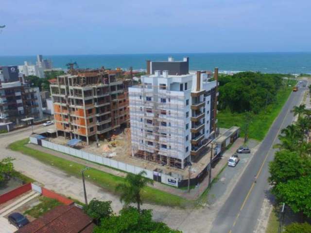 Apartamento Pertinho da praia, com 2 quartos em Itapoá
