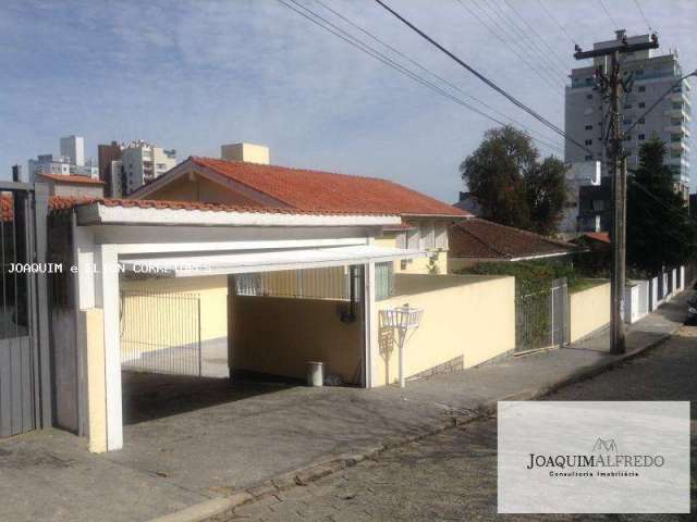 Casa para Venda em Florianópolis, Agronômica, 4 dormitórios, 1 suíte, 5 banheiros, 6 vagas