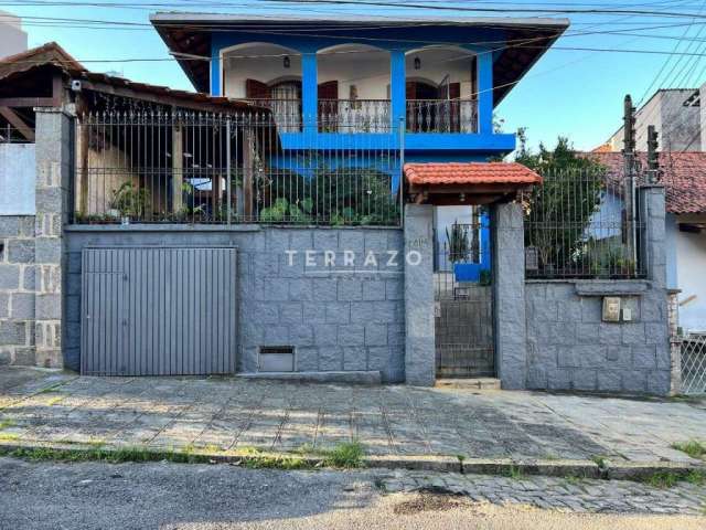 Casa com potencial COMERCIAL a venda, 220m² por R$1.490.000,00 - Agriões - Teresópolis/RJ - CODIGO 4577