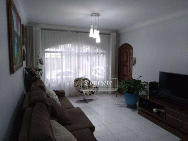 Sobrado com 3 dormitórios à venda, 259 m² por R$ 685.000,00 - Parque Jaçatuba - Santo André/SP