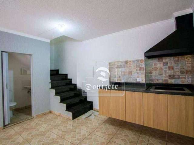 Sobrado com 3 dormitórios para alugar, 114 m² por R$ 3.243,00/mês - Vila Pires - Santo André/SP