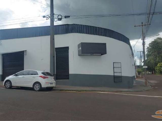 Barracão / Galpão / Depósito à venda na Avenida Bernardino de Campos, Jardim São Paulo, Cambé por R$ 650.000