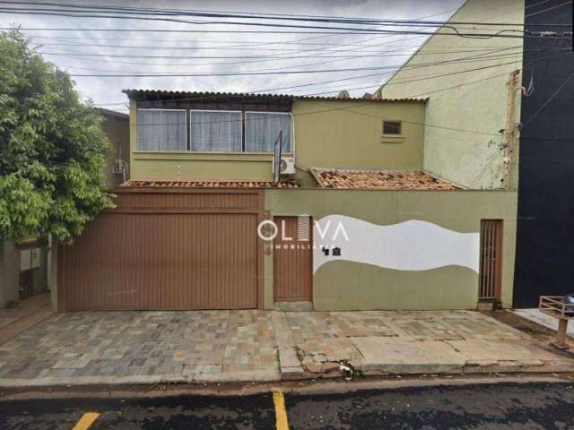 Casa com 5 dormitórios à venda, 380 m² por R$ 800.000,00 - Santos Dumont - São José do Rio Preto/SP