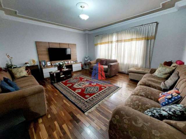 Casa com 3 dormitórios à venda, 180 m² por R$ 630.000 - Jardim Santa Rosa - Nova Odessa/SP