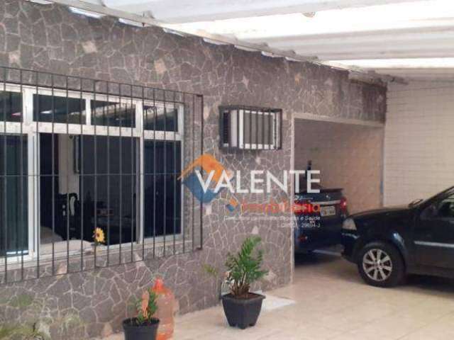 Casa com 2 dormitórios à venda, 194 m² por R$ 450.000,00 - Vila Jockei Clube - São Vicente/SP
