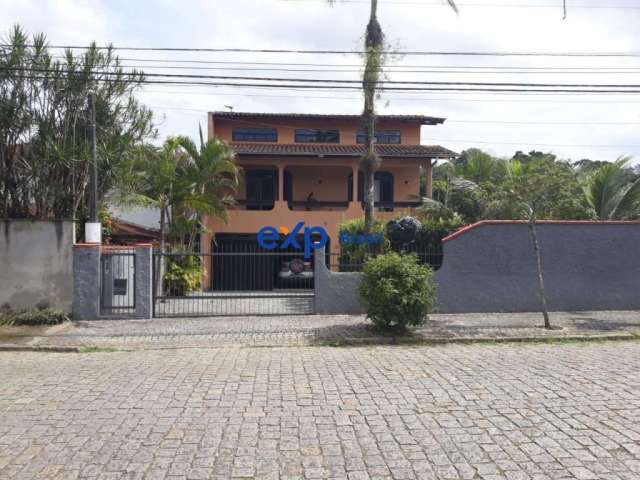 Casa com 4 quartos à venda na Rua Presidente Nilo Peçanha, 877, Floresta, Joinville por R$ 875.000