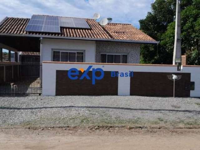Casa com 3 quartos à venda na Maringá, 149, Salinas, Balneário Barra do Sul por R$ 440.000