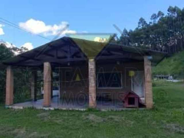 Chácara / sítio com 3 quartos à venda no Centro, Salesópolis  por R$ 648.000