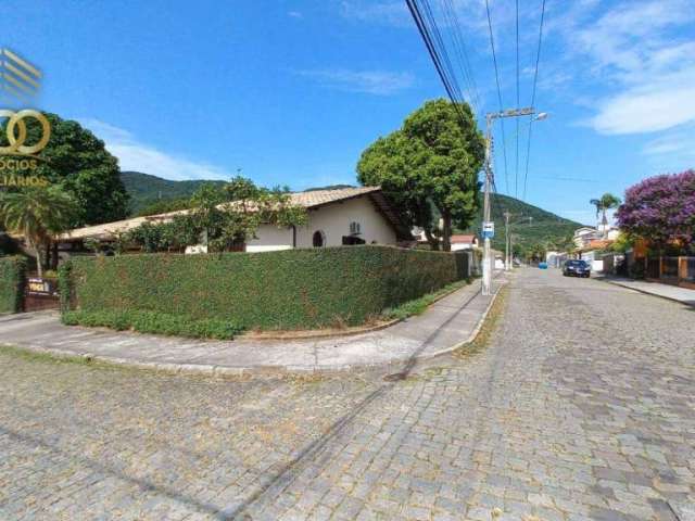 Casa com 4 dormitórios à venda, 250 m² por R$ 2.000.000,00 - Itacorubi - Florianópolis/SC