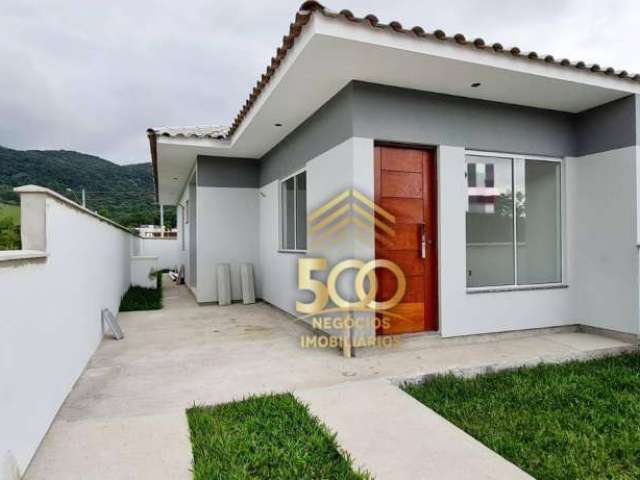 Casa com 2 dormitórios à venda, 65 m² por R$ 330.000,00 - Forquilhas - São José/SC