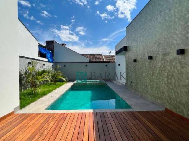 Casa com 3 suítes à venda, 196 m² por R$ 1.300.000 - Jd Monte Rei - Maringá/PR