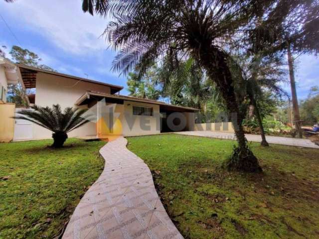 Casa com 4 quartos, 205m², à venda em Caraguatatuba, Mar Verde II