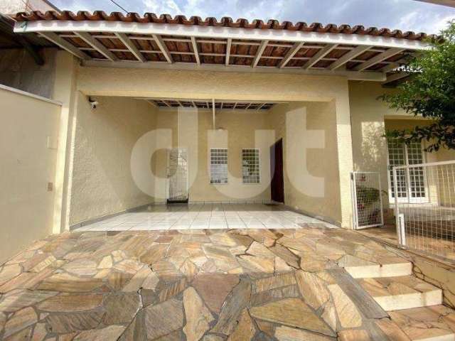 Casa com 3 quartos à venda na Rua Professor Adalberto Nascimento, 697, São Bernardo, Campinas, 197 m2 por R$ 740.000