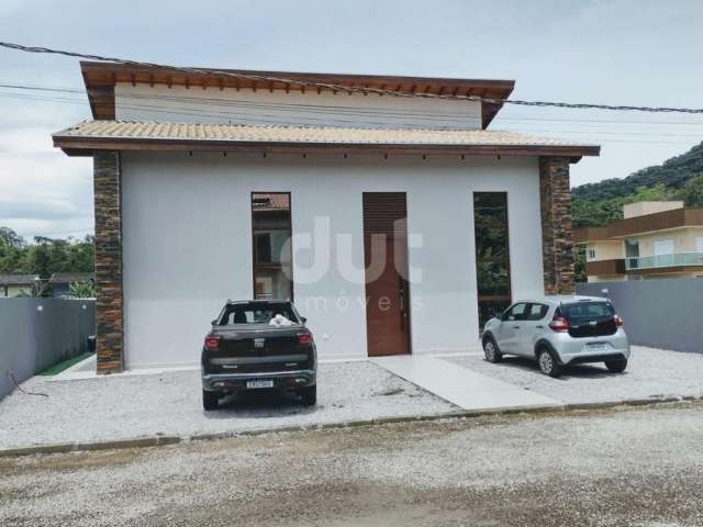 Casa em condomínio fechado com 4 quartos à venda na Avenida do Engenho Velho, 1390, Praia da Lagoinha, Ubatuba, 231 m2 por R$ 1.450.000