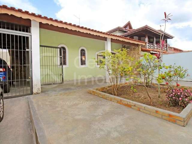 CASA à venda com 3 quartos em Peruíbe, no bairro Balneario Josedy