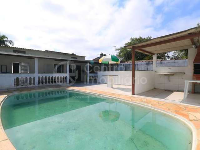 CASA à venda com piscina e 5 quartos em Peruíbe, no bairro Jardim Ribamar