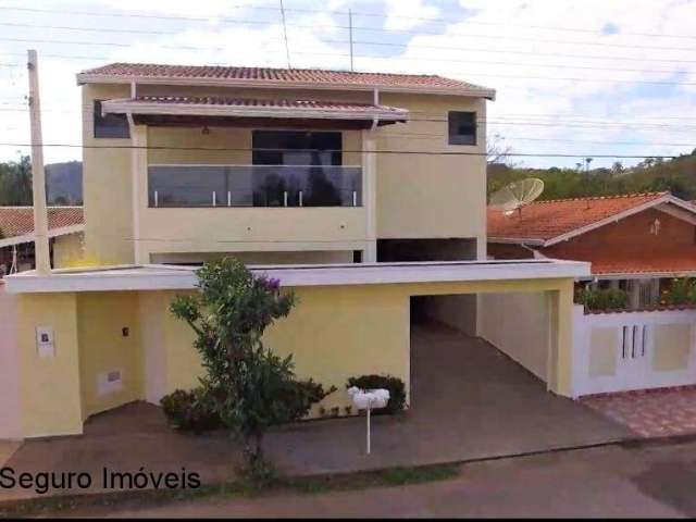 Casa com 2 quartos à venda na Vila Rica, Águas da Prata  por R$ 690.000