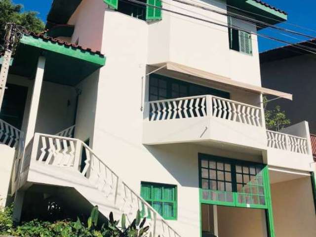 Casa com 3 quartos à venda na Chácara Pavoeiro, Cotia  por R$ 1.295.000