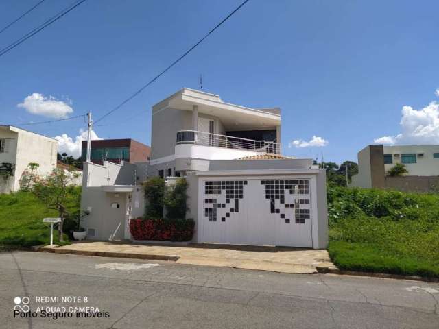 Casa com 3 quartos à venda no Parque Colina da Mantiqueira, São João da Boa Vista  por R$ 1.500.000