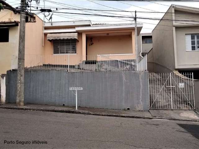 Casa com 3 quartos à venda no Jardim Bela Vista, São João da Boa Vista  por R$ 380.000