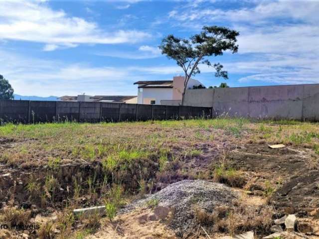 Terreno à venda no Recanto do Bosque, São João da Boa Vista  por R$ 900.000