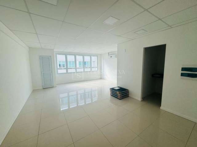Conjunto/Sala em Alvinópolis - Atibaia com 44m² e 2 banheiros por R$400 mil para venda e R$1.800 para locação