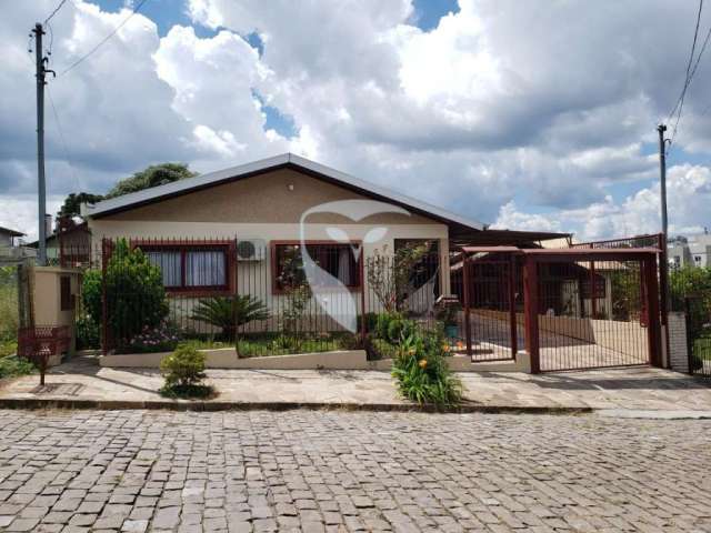Casa com 3 quartos à venda no Santa Catarina, Caxias do Sul  por R$ 960.000