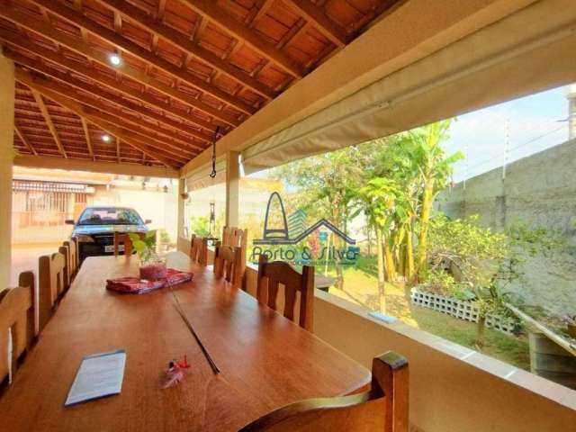 Casa com 3 dormitórios à venda por R$ 885.000 - Bosque dos Eucaliptos - São José dos Campos/SP