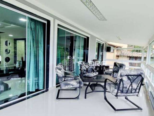 Casa com 4 dormitórios à venda, 540 m² por R$ 1.500.000,00 - Itaipu - Niterói/RJ