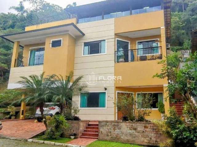 Casa triplex localizada no Condomínio Residencial Camboatá com 3 dormitórios à venda, 273 m² por R$ 1.750.000 - Piratininga - Niterói/RJ