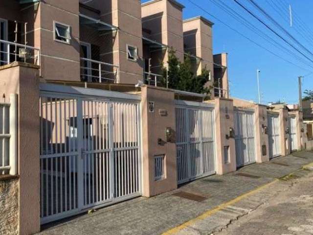 Sobrado com 3 dormitórios à venda, 130 m² por R$ 580.000,00 - Centro - Navegantes/SC