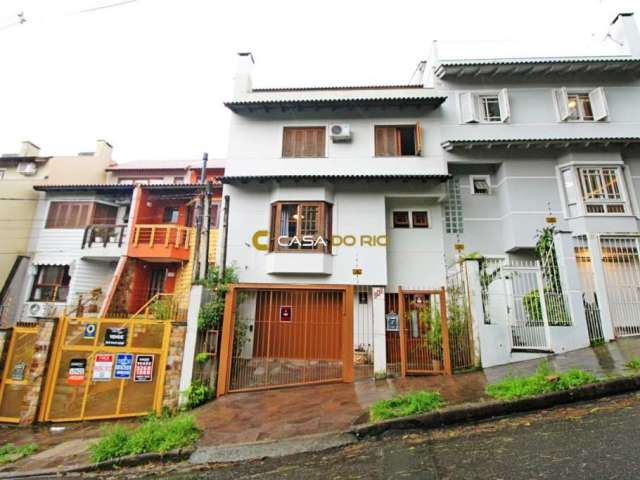 Casa com 3 quartos à venda na Rua Dona Paulina, 240, Tristeza, Porto Alegre por R$ 810.000