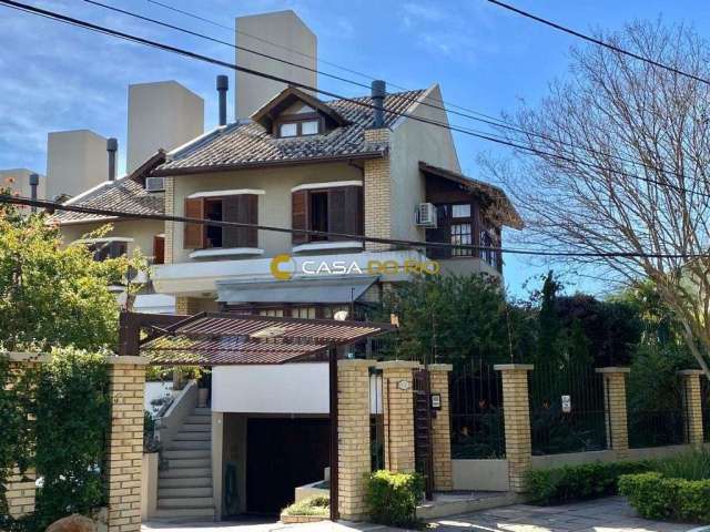 Casa em condomínio fechado com 4 quartos à venda na Rua Padre João Batista Reus, 438, Vila Conceição, Porto Alegre por R$ 1.490.000