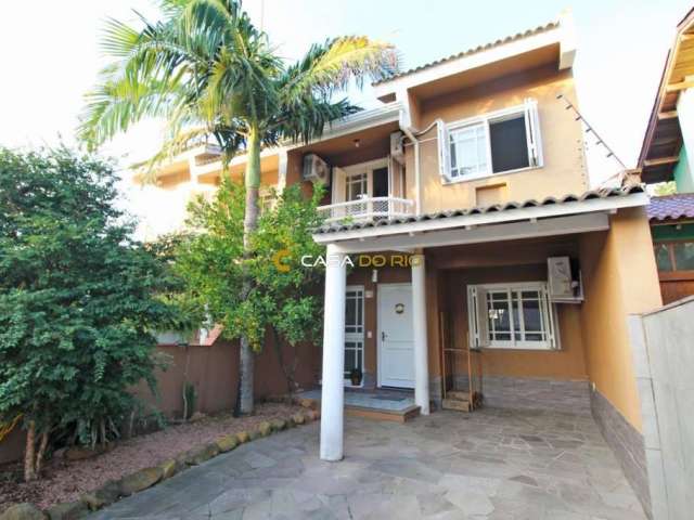 Casa com 3 quartos à venda na Rua Doutora Noemi Valle Rocha, 194, Serraria, Porto Alegre por R$ 617.500