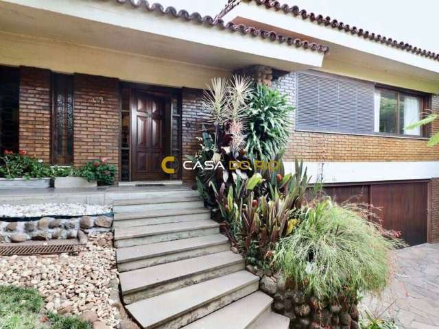 Casa com 3 quartos à venda na Avenida Cai, 459, Cristal, Porto Alegre por R$ 1.550.000