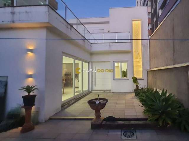 Casa com 3 quartos à venda na Rua Doutor Dias de Carvalho, 360, Tristeza, Porto Alegre por R$ 1.950.000