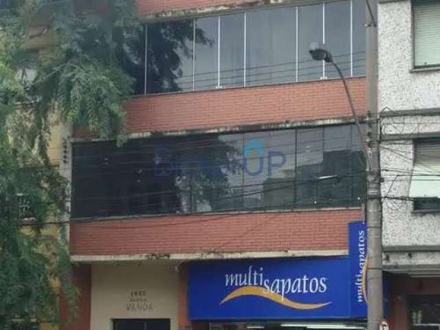 Apartamento  em Petrópolis  -  Porto Alegre