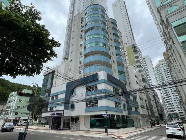 Apartamento à venda no bairro Pioneiros - Balneário Camboriú/SC