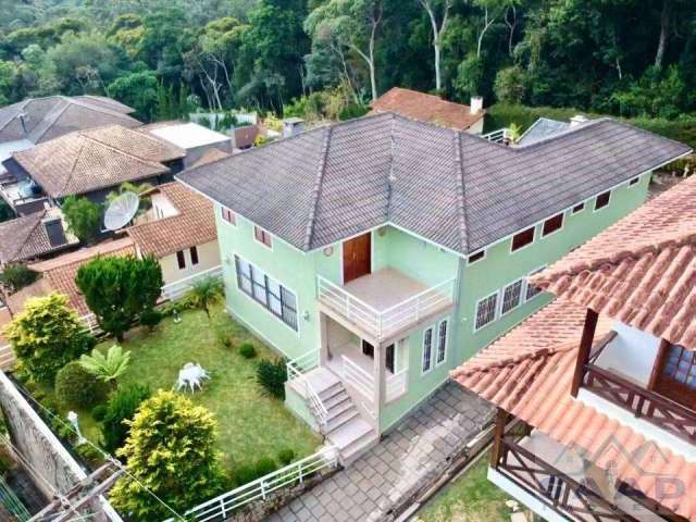 Casa em Condomínio para Venda em Teresópolis, QUEBRA FRASCOS, 4 dormitórios, 4 suítes, 6 banheiros, 3 vagas
