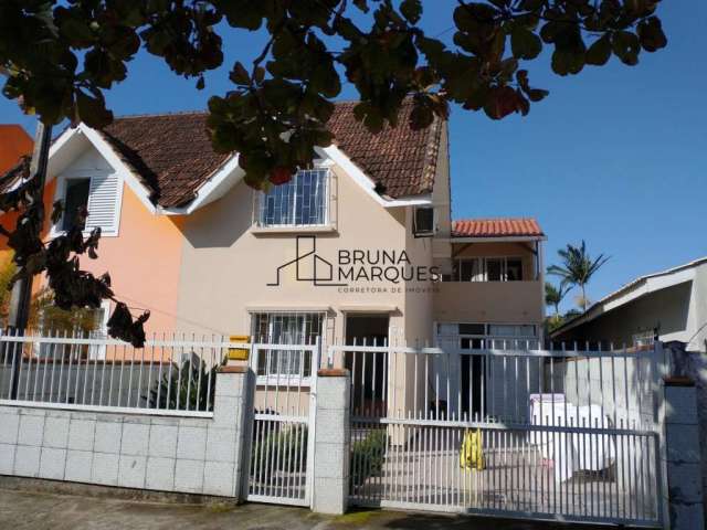Casa à venda no bairro Vargem do Bom Jesus - Florianópolis/SC