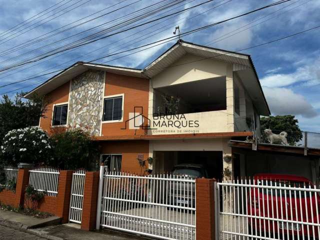 Casa à venda no bairro Rio Vermelho - Florianópolis/SC