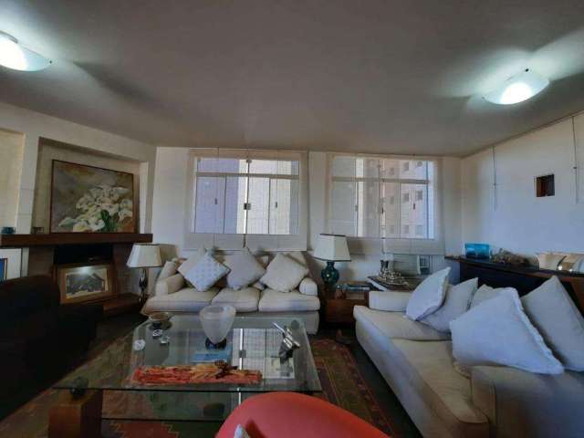 Apartamento à venda em Maringá, Zona 04, com 4 quartos, com 290 m², Edifício Infante Dom Henrique
