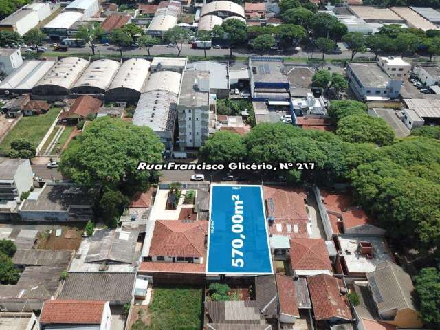 Terreno à venda em Maringá, Zona 07, com 570 m²