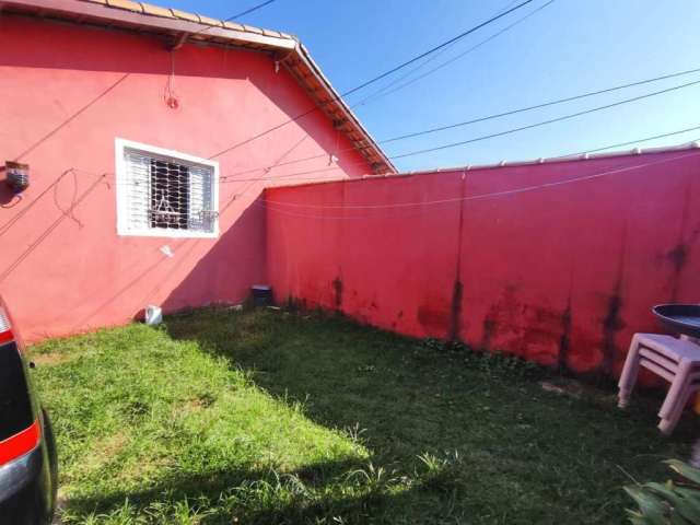 Casa para Venda em Itanhaém, Regina, 2 dormitórios, 1 suíte, 1 banheiro, 4 vagas