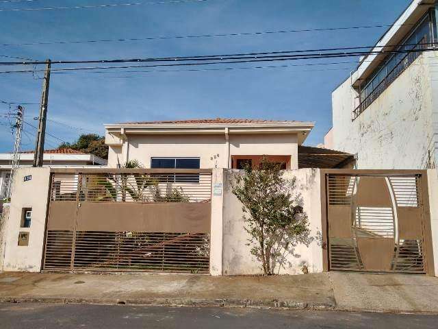 Casa para Venda em São Carlos, Vila Monteiro, 4 dormitórios, 1 suíte, 2 banheiros, 4 vagas